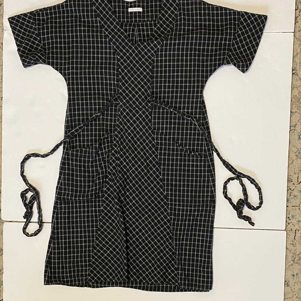 Elegant Black Checkered Midi Dress